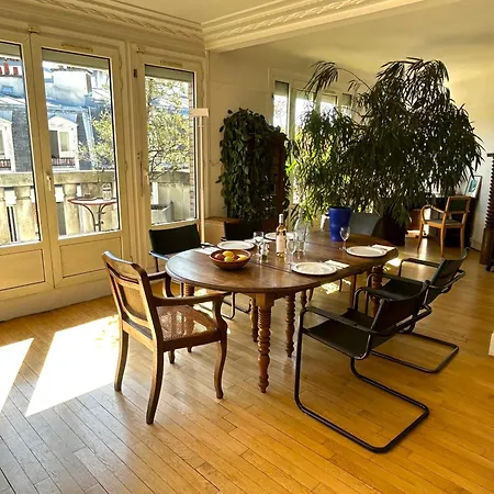 Le Penthouse Guy Moquet Apartmán *