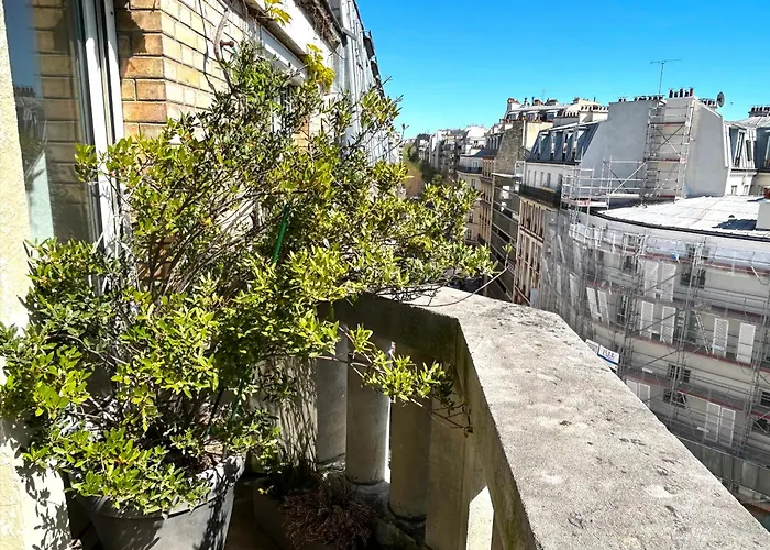 Le Penthouse Guy Moquet Daire Paris