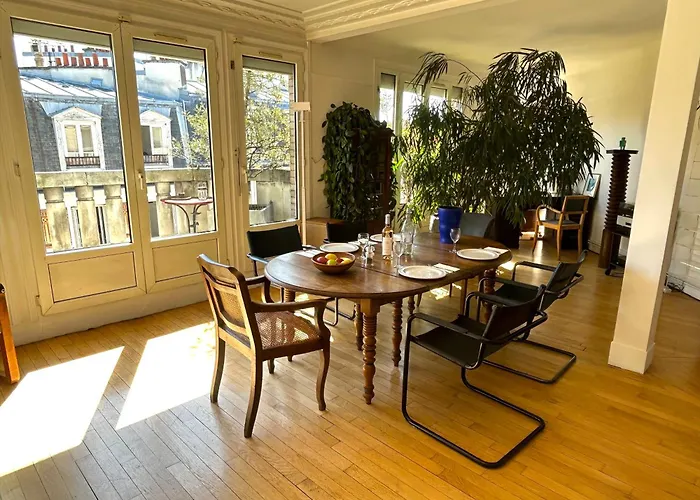 Le Penthouse Guy Moquet Daire *