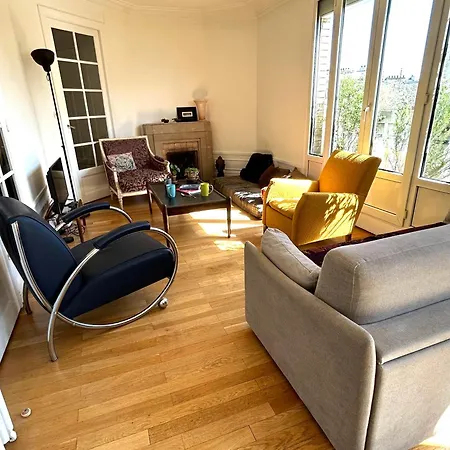 Le Penthouse Guy Moquet Parigi