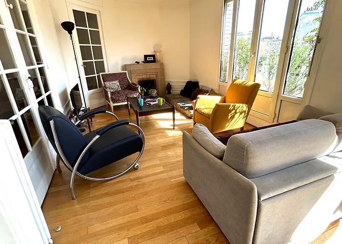 Le Penthouse Guy Moquet Párizs